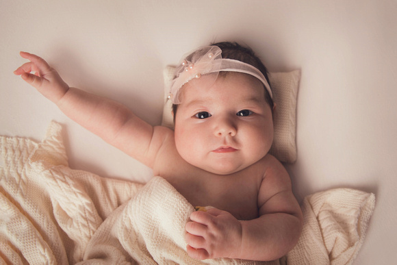013_Chloe_newborn